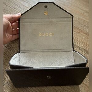 NWOT Collapsible Gucci sunglasses case